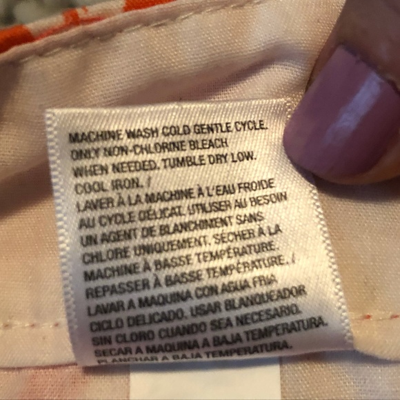 Old Navy orange ikat print Size - Picture 7 of 7